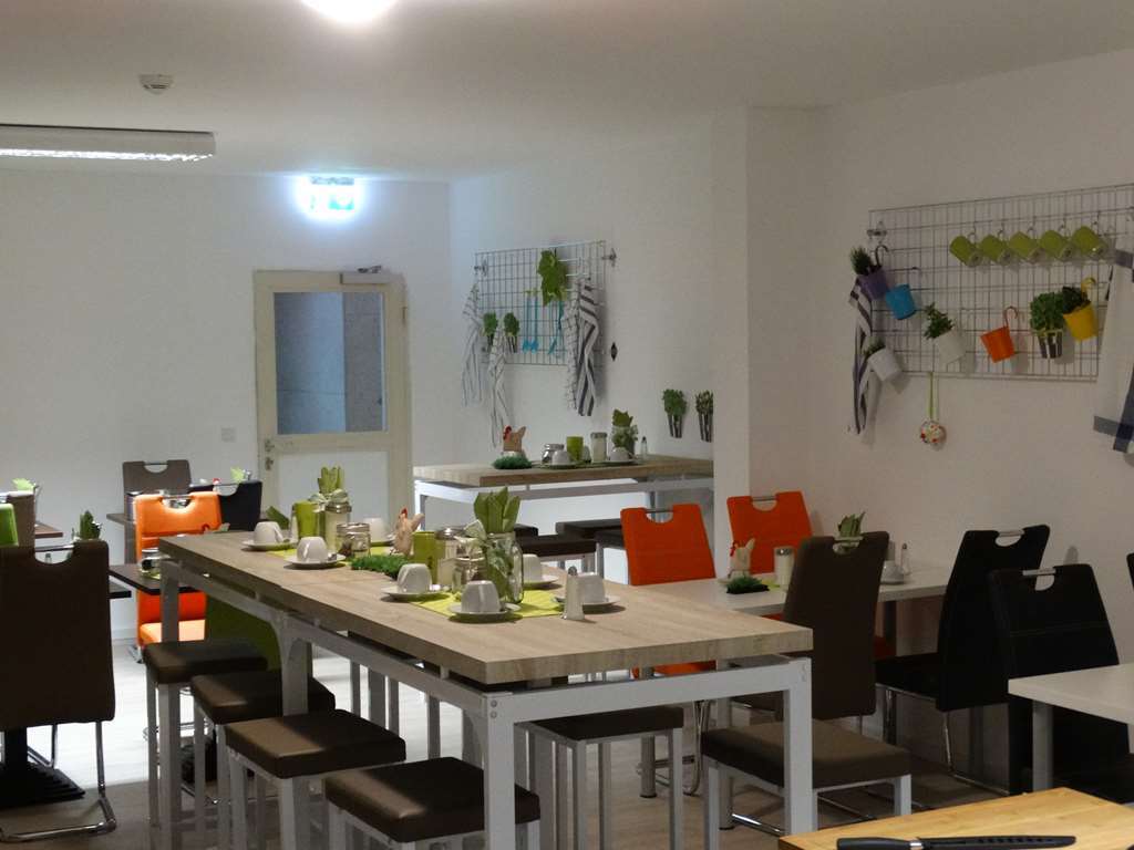 Hotel Stay Essen Restoran fotoğraf