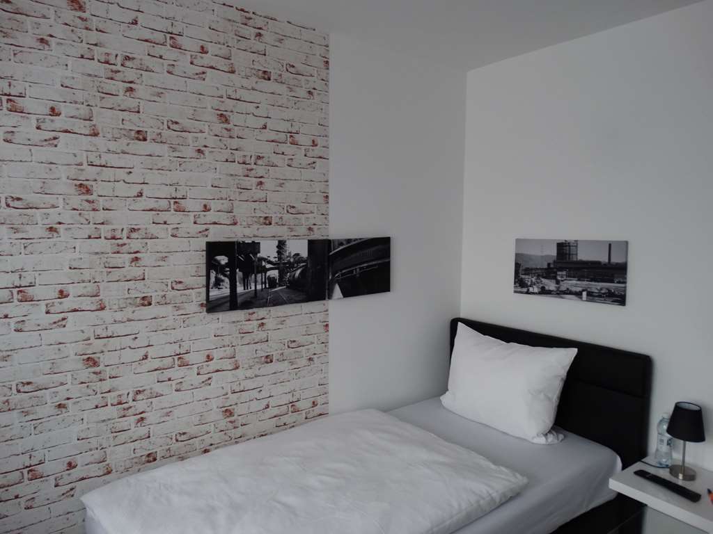 Hotel Stay Essen Oda fotoğraf